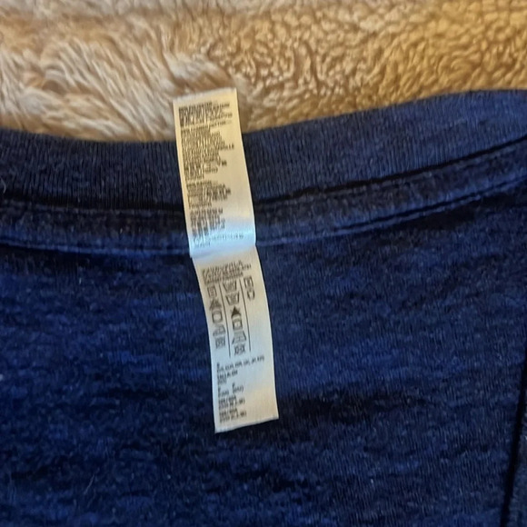 American Apparel graphic v-neck tee with owls - Picture 5 of 7